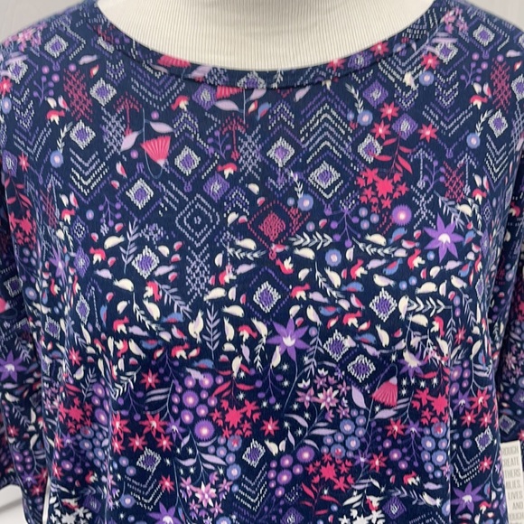 LuLaRoe New XXS Blue Floral Irma Shirt NWT - Picture 2 of 8